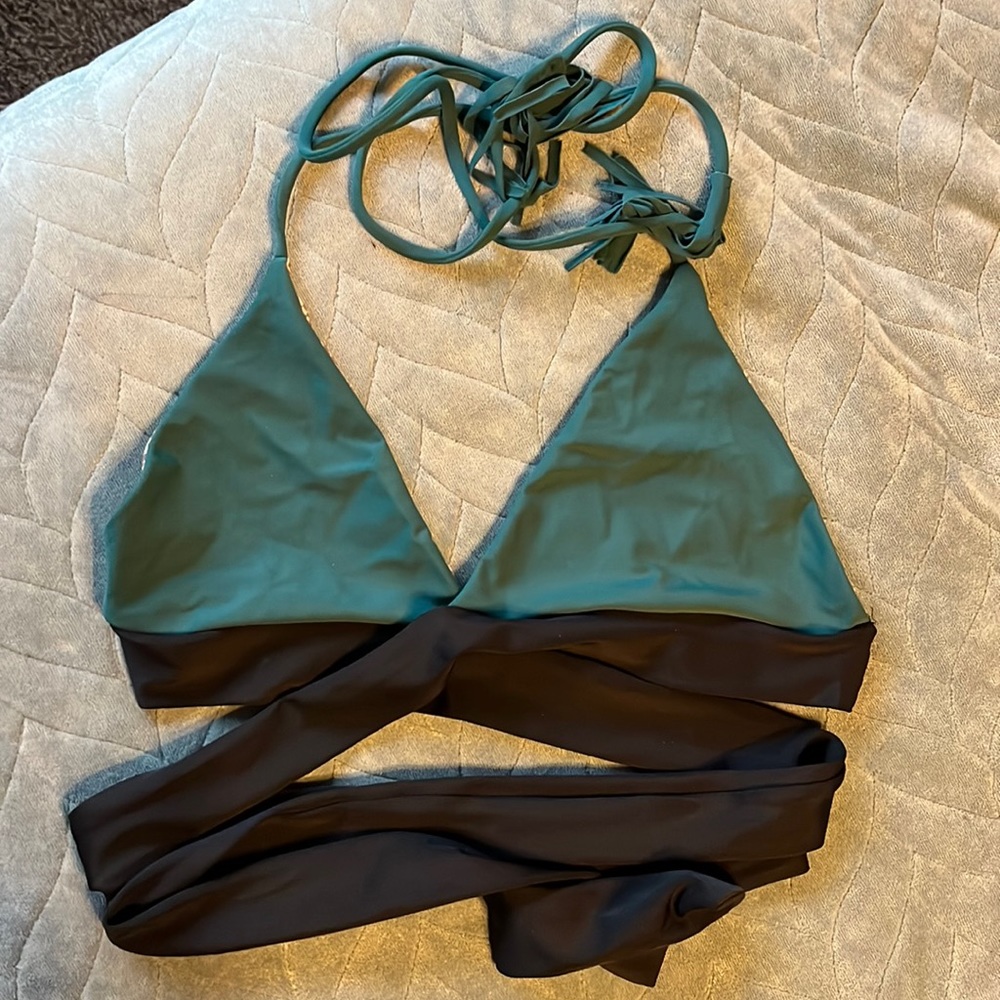 Acacia Swimwear Lennox Top L